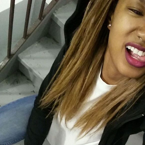 Meet your Posher, Evaysha - Picture 1 of 1